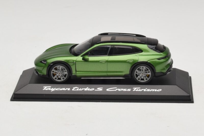 Porsche Taycan Turbo S Cross Turismo Grün Minichamps 1:43 WAP0207830M003 Druckguss