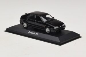 Renault 19 Schwarz Maxichamps 1:43 940113701 Diecast — Bild 3 von 5
