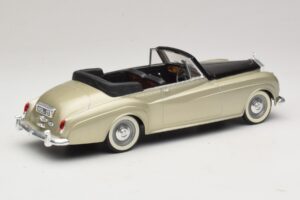 Rolls-Royce Silver Cloud II Silber Solido 1:18 8006 Druckguss — Bild 2 von 6