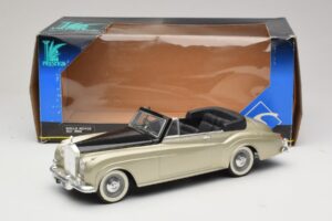 Rolls-Royce Silver Cloud II Silber Solido 1:18 8006 Druckguss — Bild 6 von 6