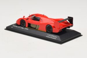 Toyota GT-One TS020 Street Rot Minichamps 1:43 433991603 Druckguss — Bild 3 von 5