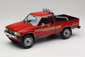 Toyota Hilux N50 Xtra Cab 4x4 Rot KK-Scale 1:18 KKDC181562 Druckguss