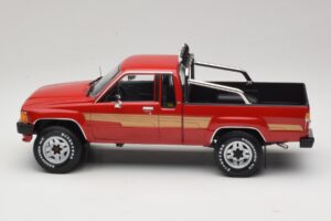Toyota Hilux N50 Xtra Cab 4x4 Rot KK-Scale 1:18 KKDC181562 Druckguss — Bild 3 von 6