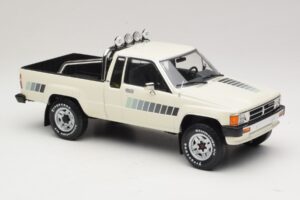Toyota Hilux N50 Xtra Cab 4x4 Weiß KK-Scale 1:18 KKDC181564 Druckguss — Bild 4 von 6