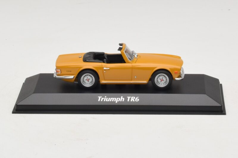 Triumph TR6 Orange Maxichamps 1:43 940132571 Druckguss