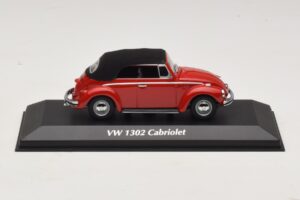 Volkswagen 1302 Cabriolet Rot Maxichamps 1:43 940055031 Druckguss
