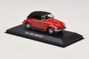 Volkswagen 1302 Cabriolet Rot Maxichamps 1:43 940055031 Druckguss — Bild 3 von 5