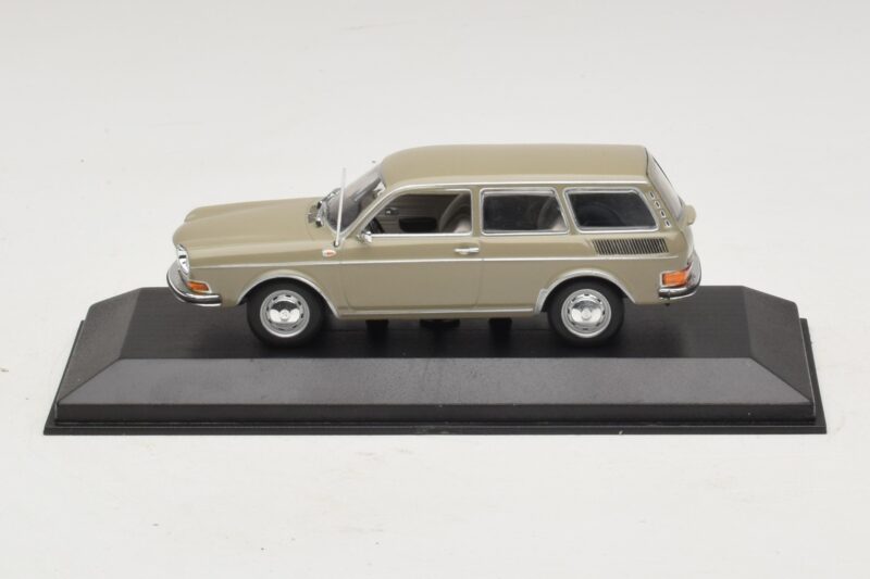 Volkswagen 411 LE Variant Savanna Beige Minichamps 1:43 400051114 Druckguss