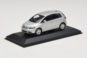 Volkswagen Golf Plus Mk5 Silber Ersatzkarton Minichamps 1:43 400054370-R1 Druckguss — Bild 2 von 5