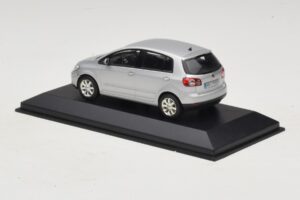 Volkswagen Golf Plus Mk5 Silber Ersatzkarton Minichamps 1:43 400054370-R1 Druckguss — Bild 3 von 5