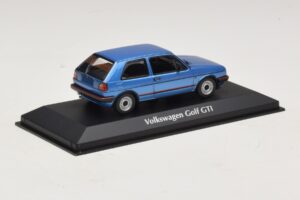 Volkswagen Golf GTI Mk2 Blau Metallic Maxichamps 1:43 940054120 Druckguss — Bild 2 von 5