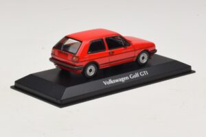 Volkswagen Golf GTI Mk2 Rot Maxichamps 1:43 940054121 Druckguss — Bild 2 von 5