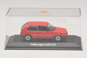 Volkswagen Golf GTI Mk2 Rot Maxichamps 1:43 940054121 Druckguss — Bild 4 von 5