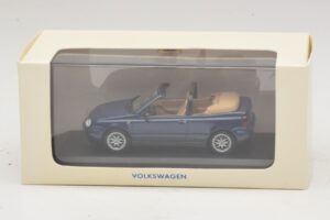 Volkswagen Golf Mk4 Cabriolet Blau Händler-Edition Minichamps 1:43 GOLF005 Druckguss — Bild 5 von 5