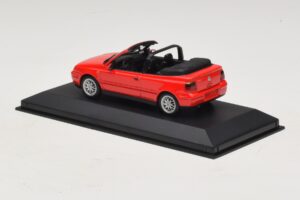 Volkswagen Golf Mk4 Cabriolet Rot Händler-Edition Minichamps 1:43 GOLF006 Druckguss — Bild 3 von 5