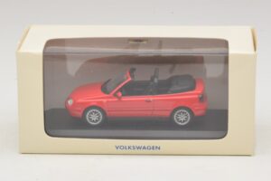 Volkswagen Golf Mk4 Cabriolet Rot Händler-Edition Minichamps 1:43 GOLF006 Druckguss — Bild 5 von 5