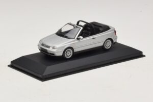 Volkswagen Golf Mk4 Cabriolet Silber Händler-Edition Minichamps 1:43 GOLF004 Druckguss — Bild 2 von 5