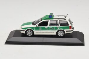 Volkswagen Golf Mk4 Variant Polizei Minichamps 1:43 430056090 Druckguss
