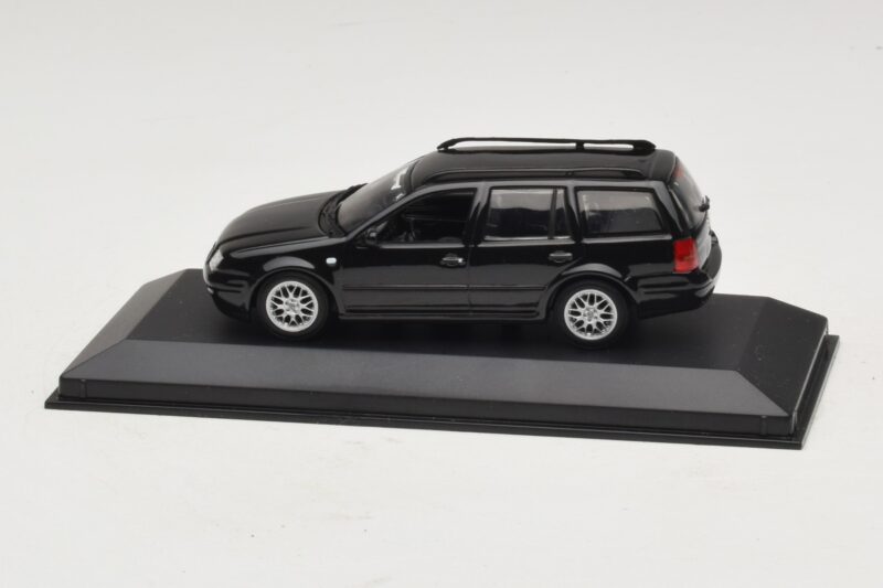 Volkswagen Golf Mk4 Variant Sport Highline BBS Edition Schwarz Ersatzkarton Minichamps 1:43 Volkswagen Golf Mk4 Variant Sport Highline BBS Edition Schwarz Ersatzkarton Minichamps 1:43 GOLF008-R1 Druckguss