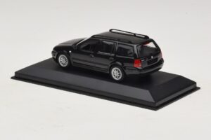 Volkswagen Golf Mk4 Variant Sport Highline BBS Edition Schwarz Ersatzkarton Minichamps 1:43 GOLF008-R1 Druckguss — Bild 3 von 5
