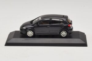 Volkswagen Golf Plus Mk5 Schwarz Minichamps 1:43 GOLF007 Druckguss