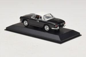Volkswagen Karmann Ghia Schwarz mit weißem Dach Minichamps 1:43 430050224 Druckguss — Bild 3 von 5