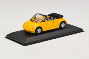 Volkswagen New Beetle Cabriolet Gelb Minichamps 1:43 BEETLE002 Druckguss — Bild 2 von 5