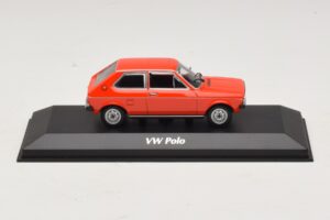 Volkswagen Polo Mk1 Rot Maxichamps 1:43 940050500 Druckguss