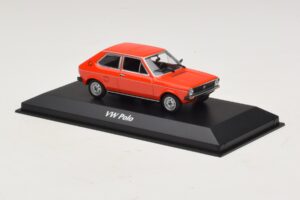 Volkswagen Polo Mk1 Rot Maxichamps 1:43 940050500 Druckguss — Bild 3 von 5