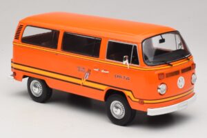 Volkswagen T2 Elektrotransporter EPRI-TVA Orange IXO 1:18 U18RDC004-B Druckguss — Bild 4 von 6