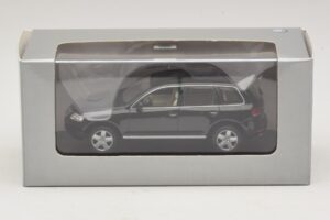 Volkswagen Touareg 7L Schwarz Minichamps 1:43 TOUAREG002 Druckguss — Bild 5 von 5