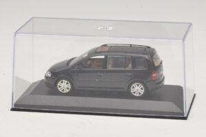Volkswagen Touran 1T Schwarz Minichamps 1:43 TOURAN005 Druckguss — Bild 4 von 5