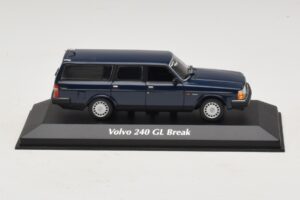 Volvo 240 GL Kombi Dunkelblau Maxichamps 1:43 940171412 Druckguss
