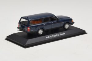 Volvo 240 GL Kombi Dunkelblau Maxichamps 1:43 940171412 Druckguss — Bild 2 von 5