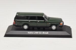 Volvo 240 GL Kombi Dunkelgrün Maxichamps 1:43 940171411 Druckguss