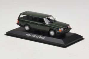 Volvo 240 GL Kombi Dunkelgrün Maxichamps 1:43 940171411 Druckguss — Bild 3 von 5