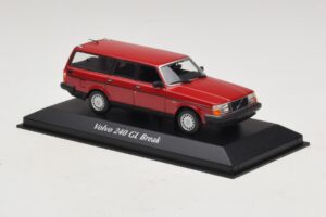 Volvo 240 GL Kombi Rot Maxichamps 1:43 940171410 Druckguss — Bild 3 von 5