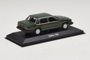 Volvo 740 Dunkelgrün Maxichamps 1:43 940171700 Druckguss — Bild 2 von 5