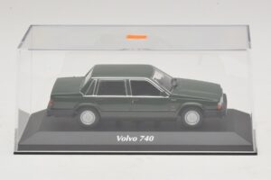Volvo 740 Dunkelgrün Maxichamps 1:43 940171700 Druckguss — Bild 4 von 5